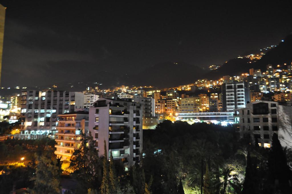 Vista Del Mar Hotel Jounieh Bagian luar foto