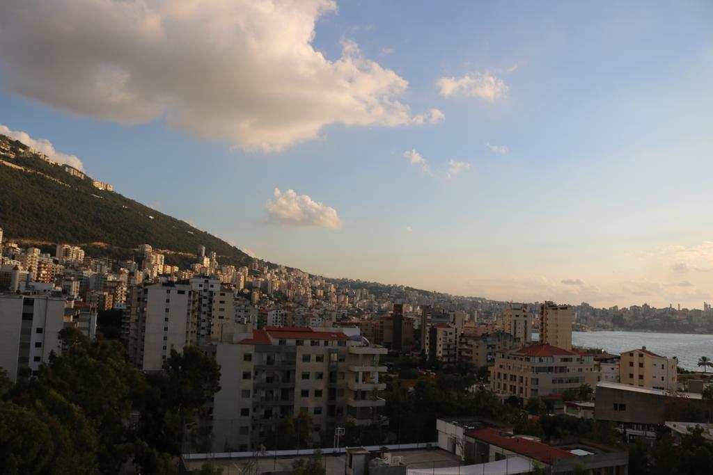 Vista Del Mar Hotel Jounieh Bagian luar foto
