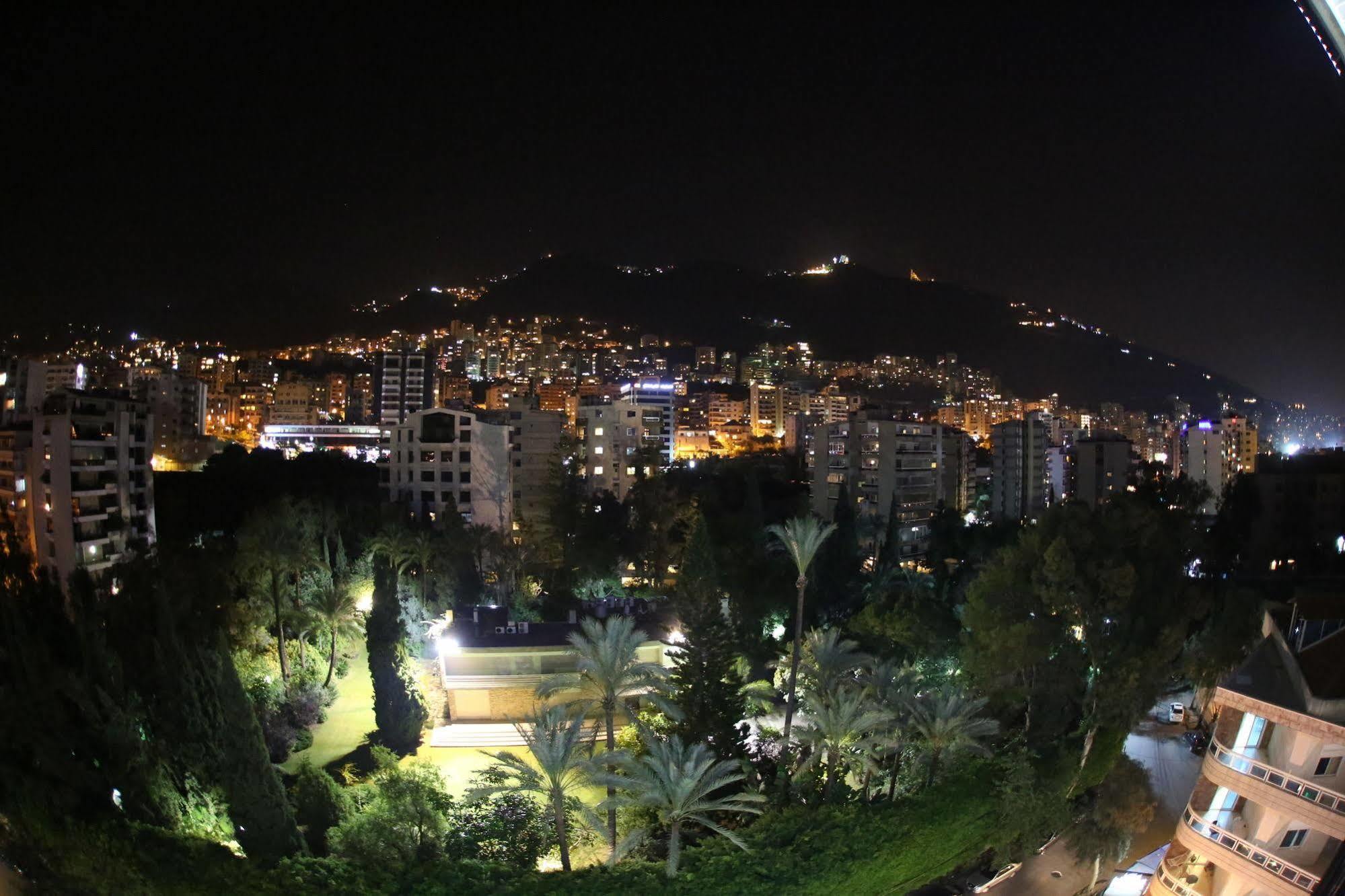 Vista Del Mar Hotel Jounieh Bagian luar foto