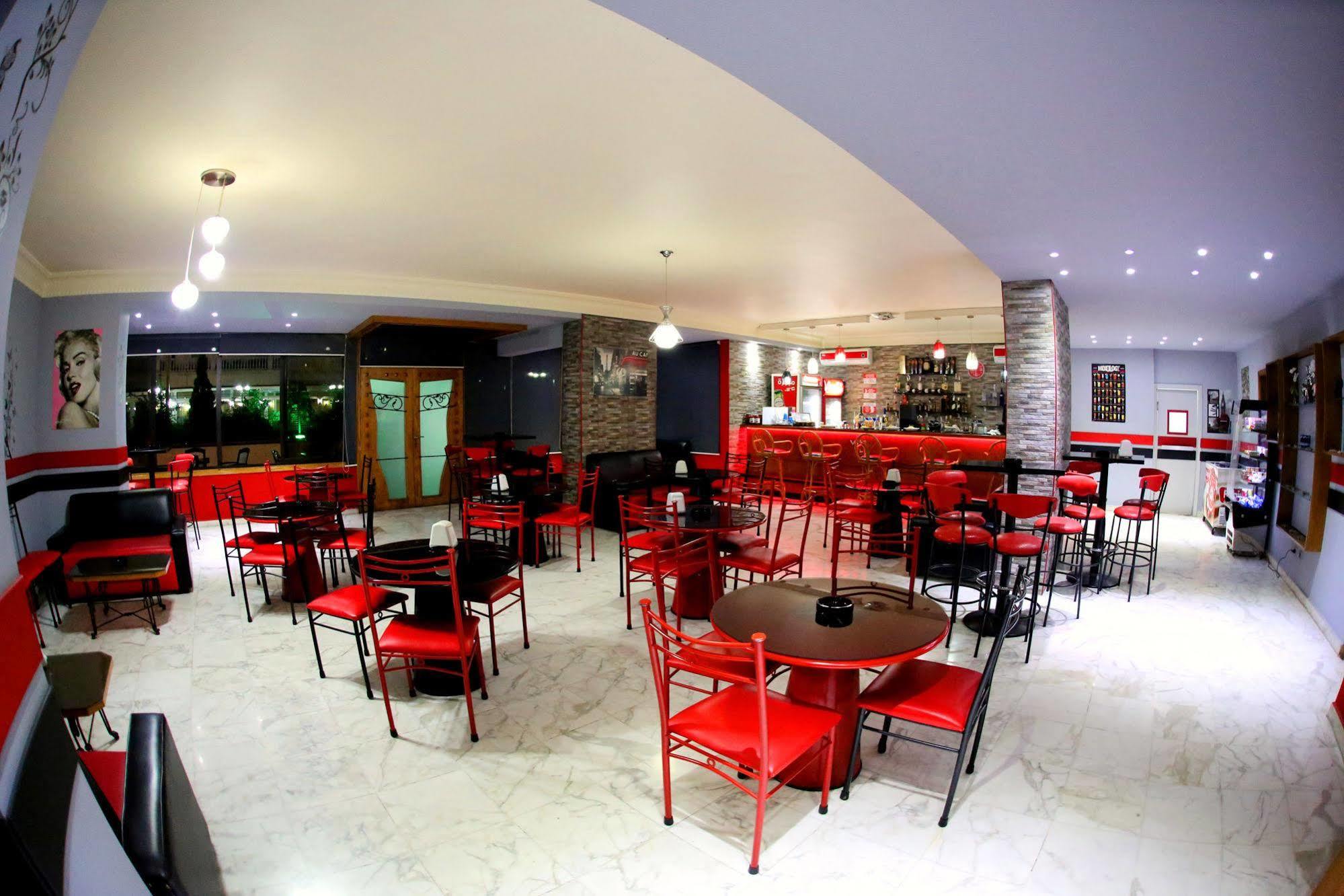 Vista Del Mar Hotel Jounieh Bagian luar foto